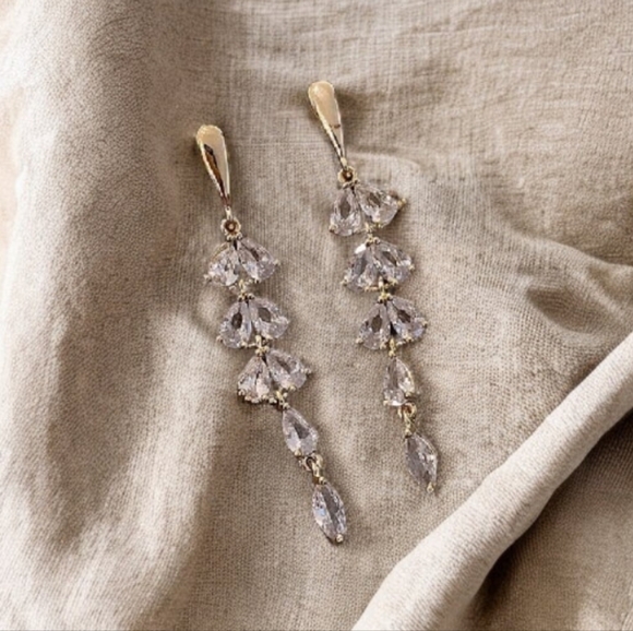 Leaf Drop Earrings - Picture 4 of 15